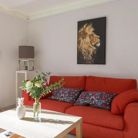 Louison Balcony, Quiet Area, 7mn From דירה *