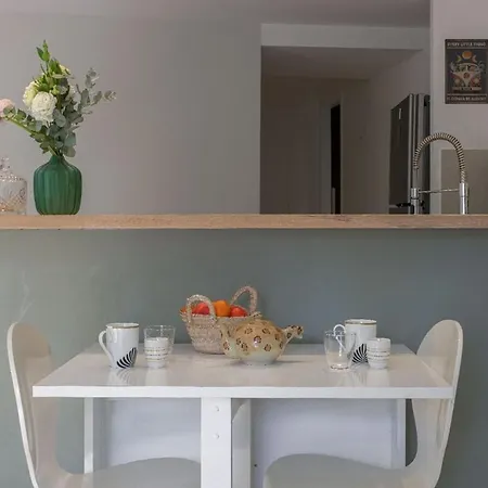 דירה Louison Balcony, Quiet Area, 7mn From *