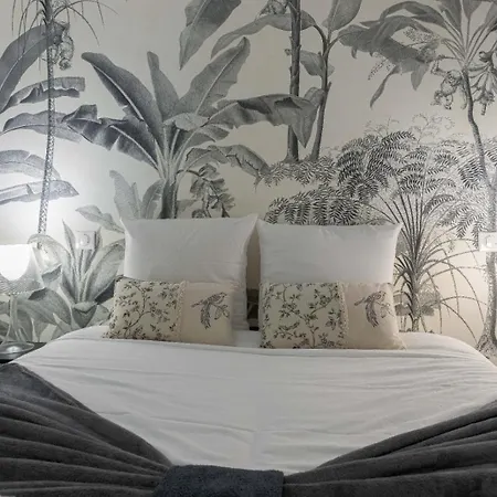 דירה Louison Balcony, Quiet Area, 7mn From *