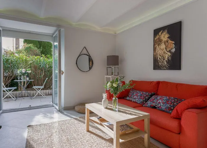 Apartment Louison Balcony, Quiet Area, 7mn From *