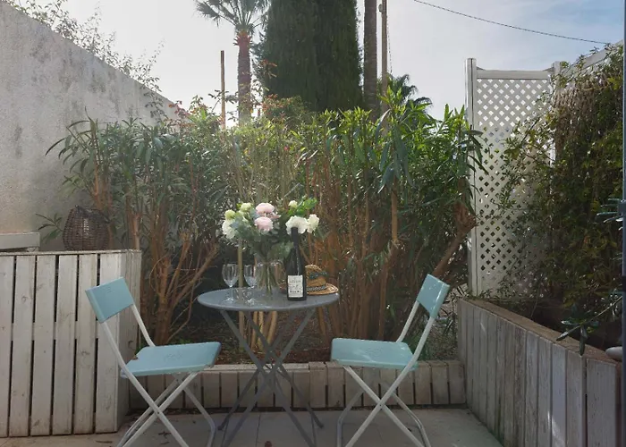 Louison Balcony, Quiet Area, 7mn From Apartment